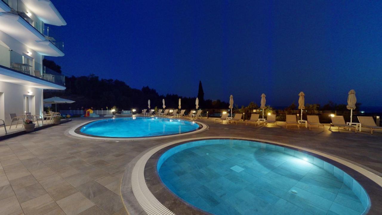 Golden Lion Parga Hotel Exterior photo