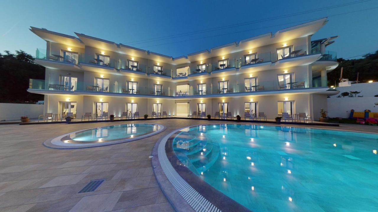 Golden Lion Parga Hotel Exterior photo
